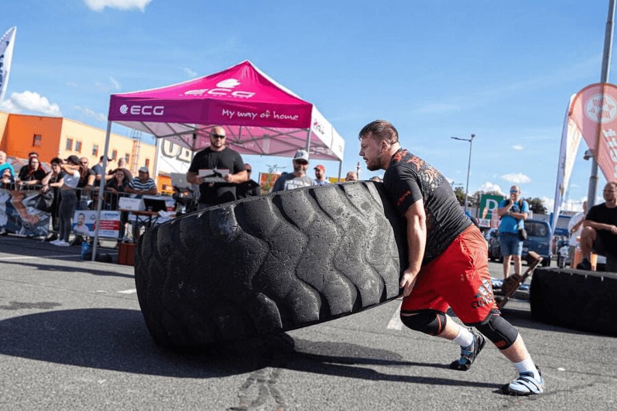 Strongman Energy Vrdy 2024, súťaž v silových disciplínach