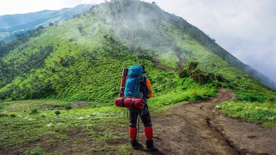 Turistika po horách s outdoorovým vybavením