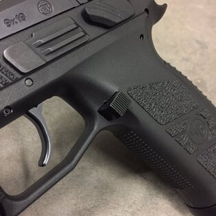 Predĺžený uvoľňovač zásobníka CZ P07 / P09 HB Industries®